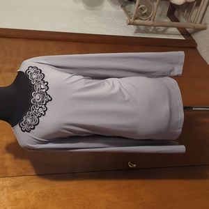 Flattering Bob Mackie wearable art gray Floral top Sz XL